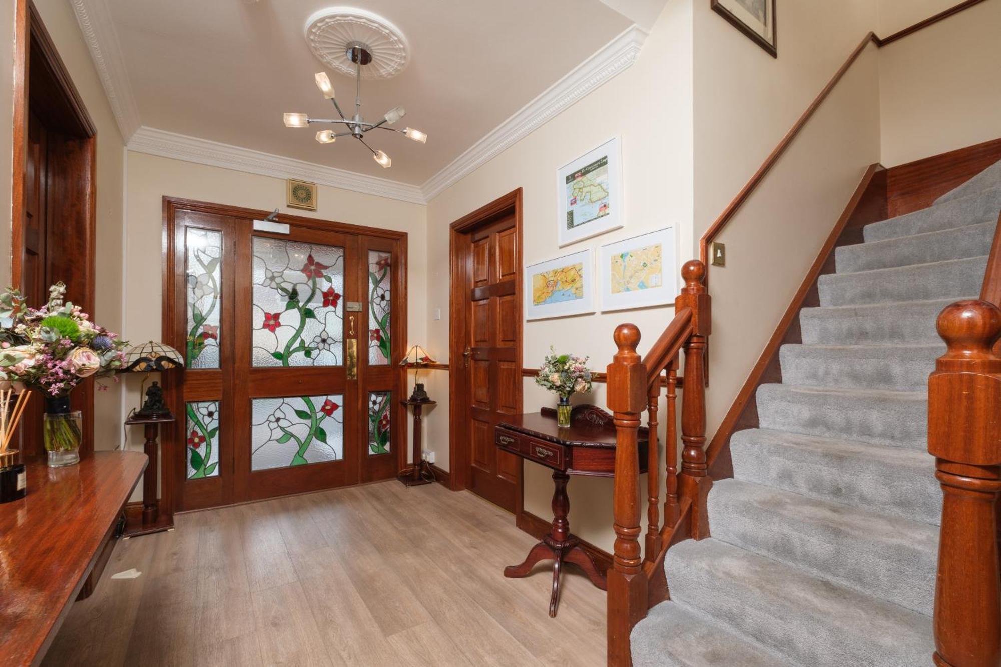 Four Seasons B&B Galway Ngoại thất bức ảnh