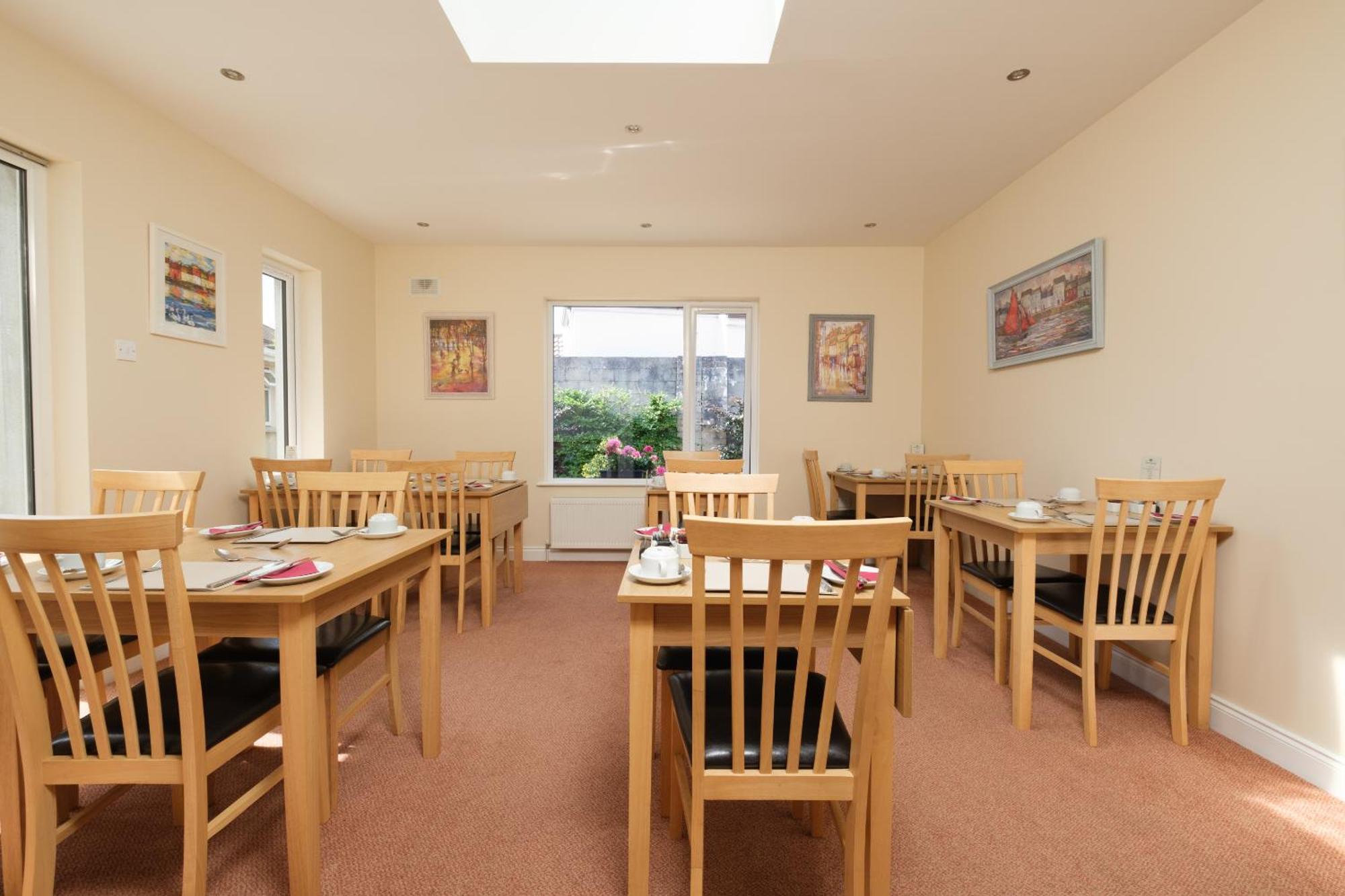 Four Seasons B&B Galway Ngoại thất bức ảnh