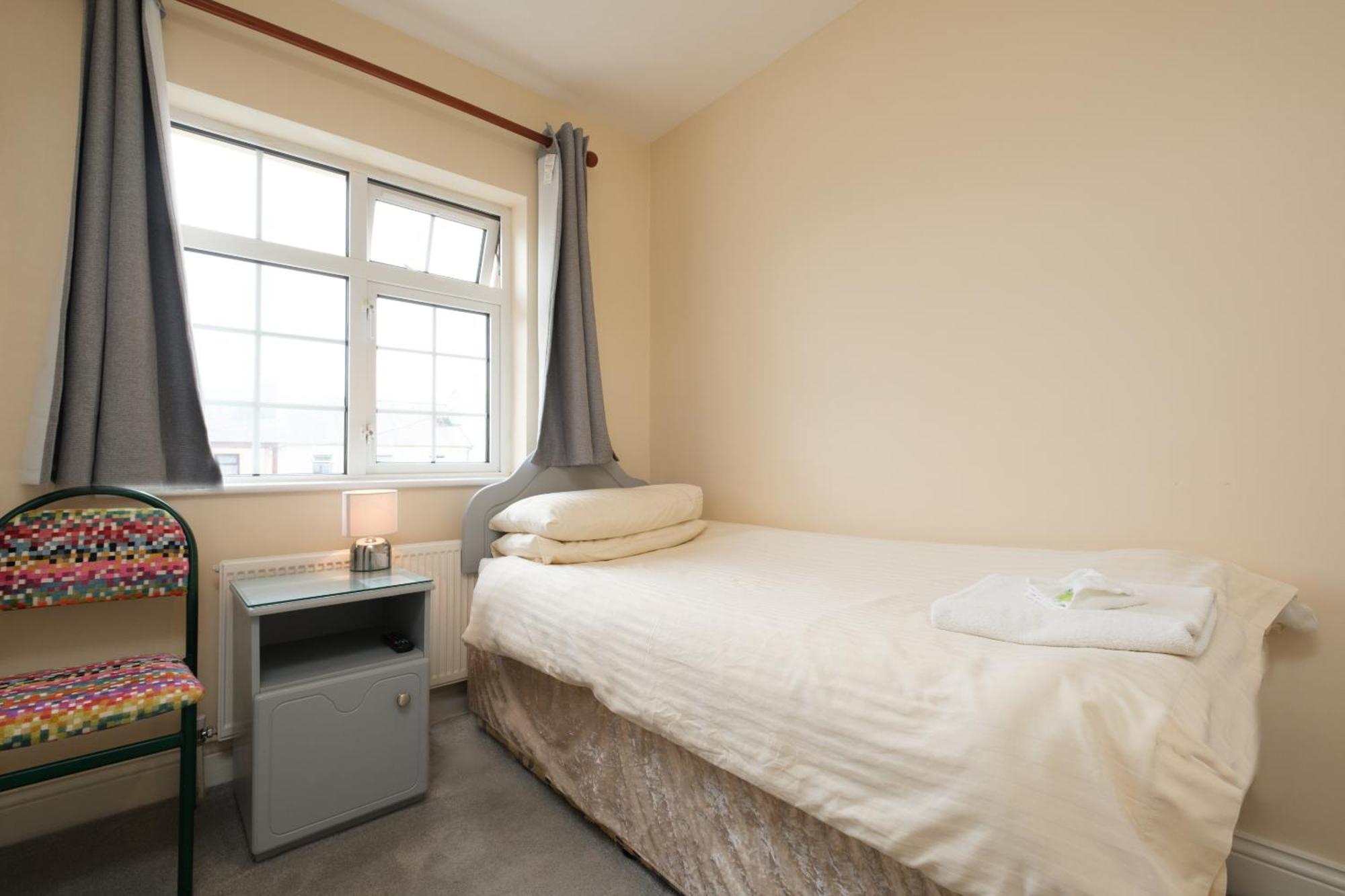 Four Seasons B&B Galway Ngoại thất bức ảnh